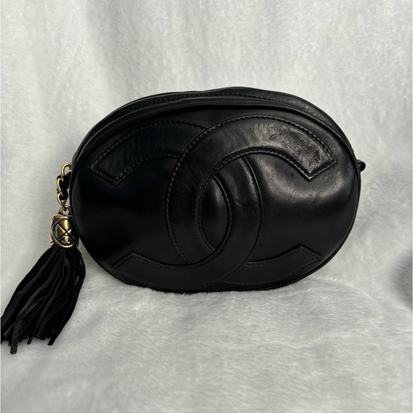 Vintage Chanel Crossbody Bag - Picture 1 of 7